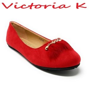 Women Feather Embellished Buckle Flats, B-2719 Red